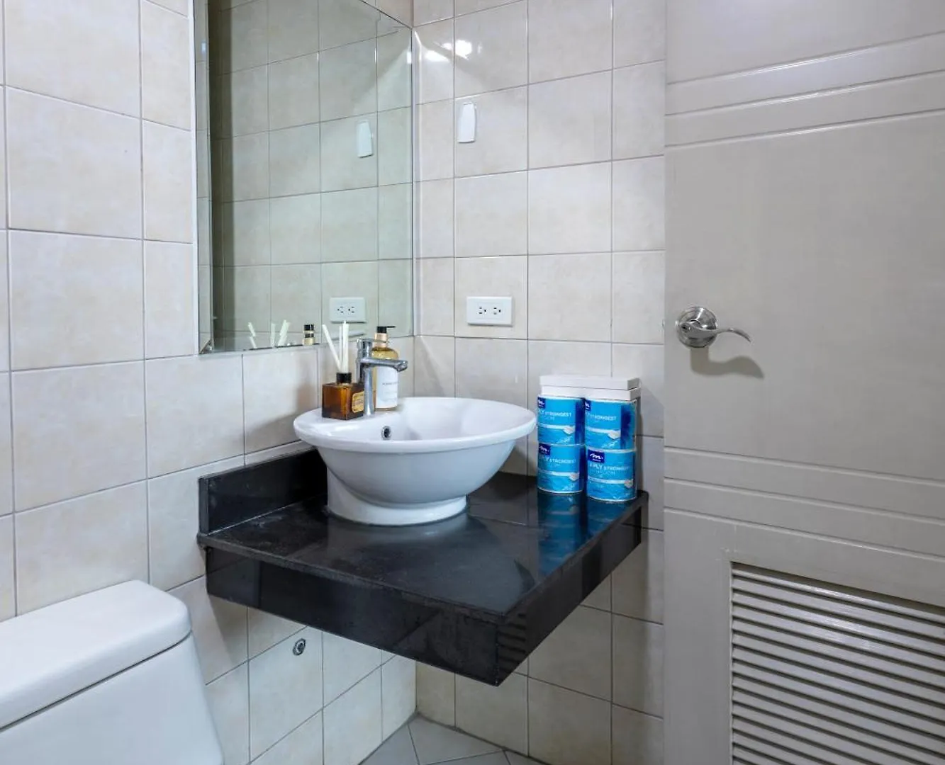 Forbeswood Parklane 1Br With Golf View Apartment Manila 0*,