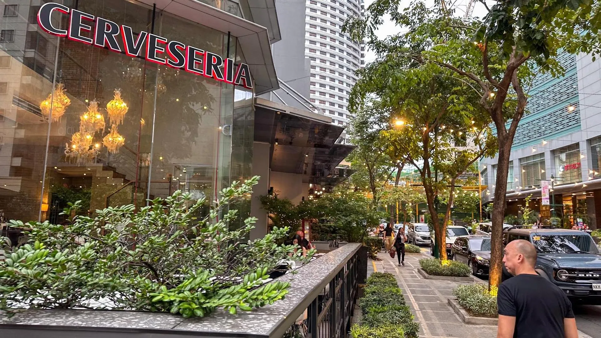Forbeswood Parklane 1Br With Golf View Apartment Manila Philippines